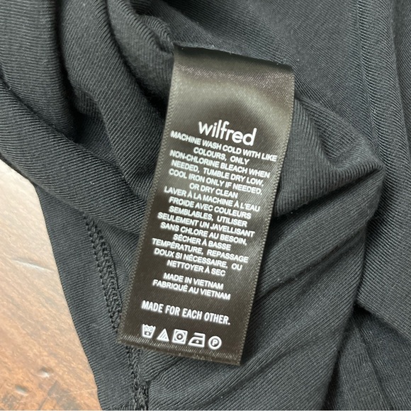 Wilfred Lydia Dress Black Size Medium Aritizia Ruched Bodycon Stretch Party NWT - Picture 14 of 16